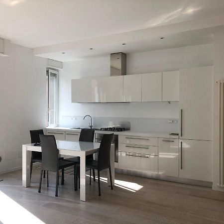 Bright & Spacious Apartment Near Navigli - Ponti Milan Extérieur photo